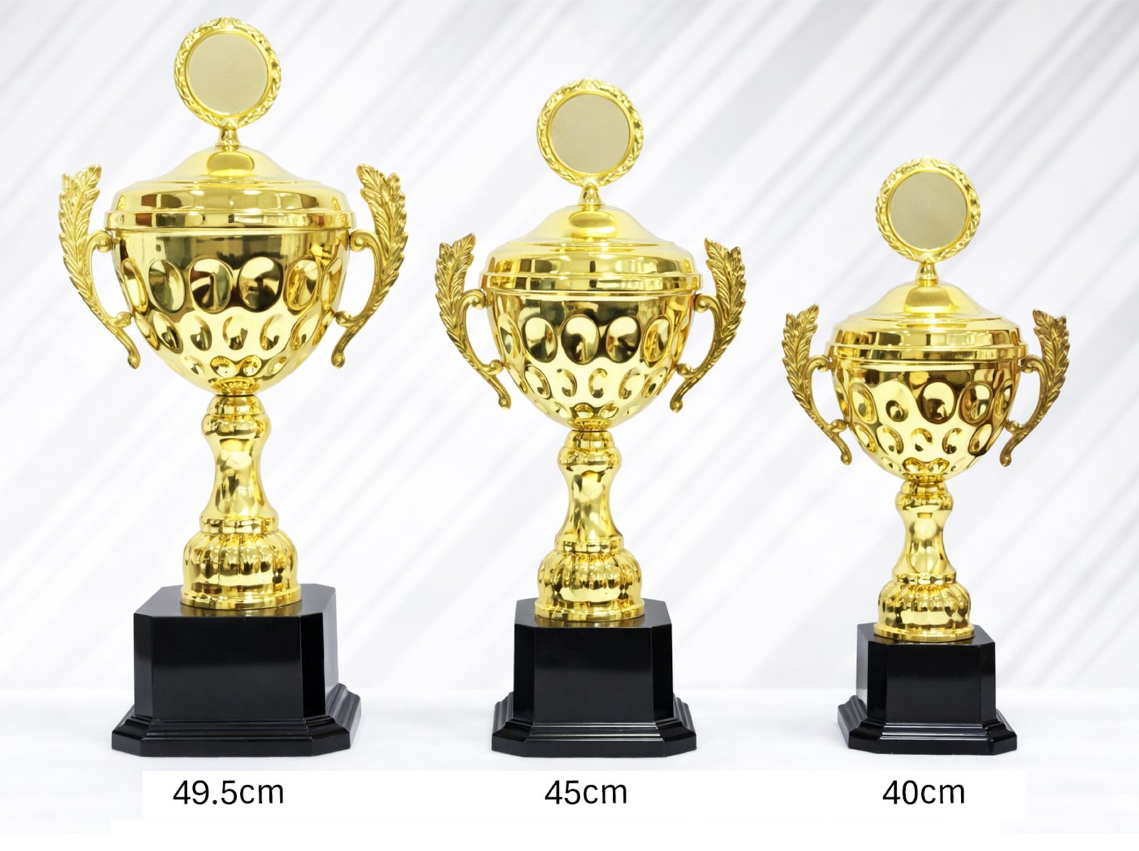 Gold King Trophy with Lid - Image 2